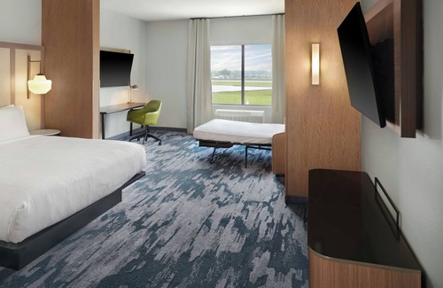 Platte County Hotel | Fairfield by Marriott Inn & Suites Columbus