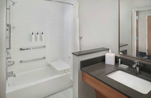 Platte County Hotel | Fairfield by Marriott Inn & Suites Columbus