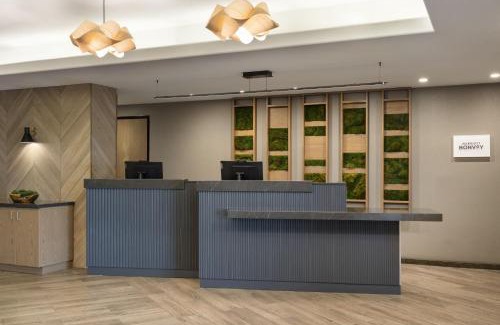 Raisin Hotel | Fairfield by Marriott Inn & Suites Fresno Riverpark