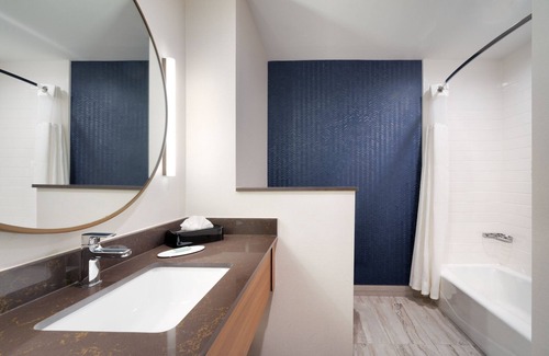 League City Hotel | Fairfield by Marriott Inn & Suites Houston League City