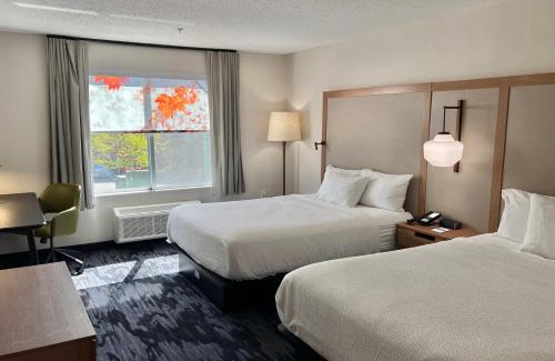 Farmington Hills Hotel | Fairfield Inn & Suites Detroit Farmington Hills