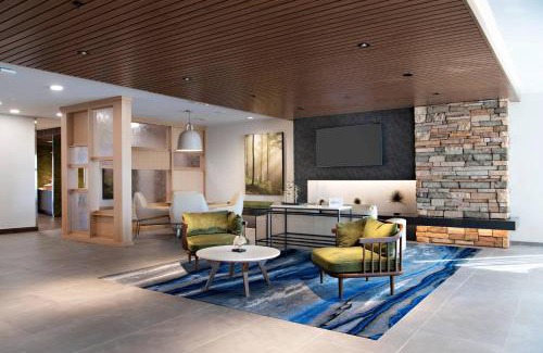 Dayton Hotel | Fairfield Inn & Suites by Marriott Dayton North