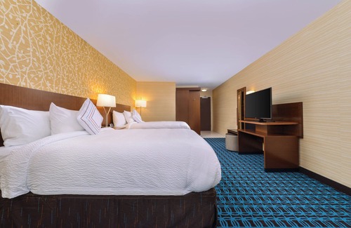 Coralville Hotel | Fairfield Inn & Suites by Marriott Coralville