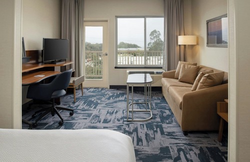 Westside Santa Cruz Hotel | Fairfield Inn & Suites by Marriott Santa Cruz, CA