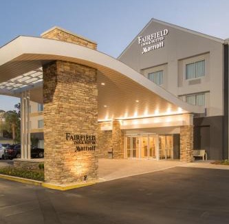 Brunswick Hotel | Fairfield Inn Suites Brunswick