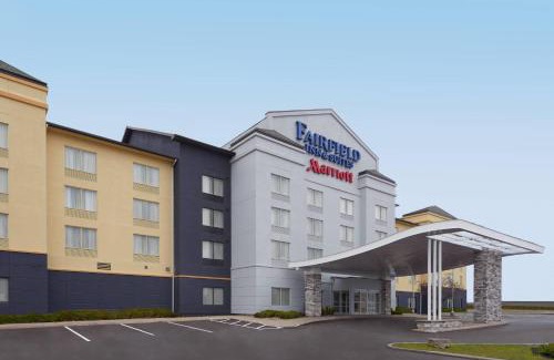 Steeles Industrial Hotel | Fairfield Inn & Suites by Marriott Toronto Brampton