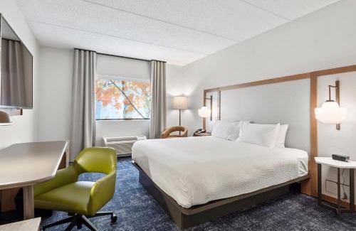 Hickory Hotel | Fairfield Inn & Suites by Marriott Hickory