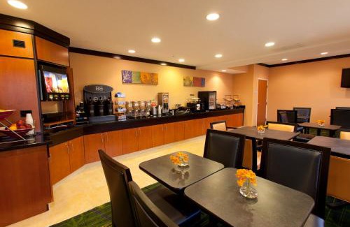 Ellendale Hotel | Fairfield Inn & Suites by Marriott Memphis East Galleria