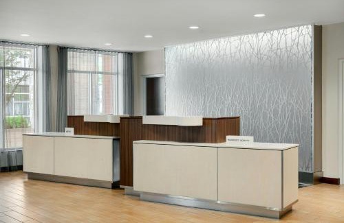 Clifton Heights Hotel | Fairfield Inn & Suites by Marriott Cincinnati Uptown/University Area