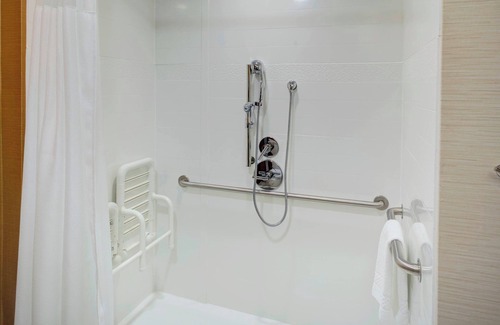 Hollister Hotel | Fairfield Inn & Suites by Marriott Hollister
