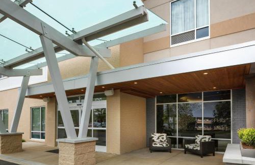 Buechel Hotel | Fairfield Inn & Suites By Marriott Louisville Northeast