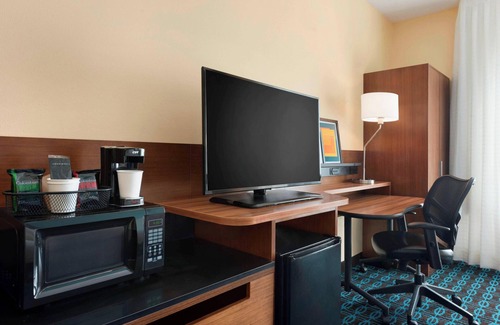 Manchester Hotel | Fairfield Inn & Suites Hartford Manchester