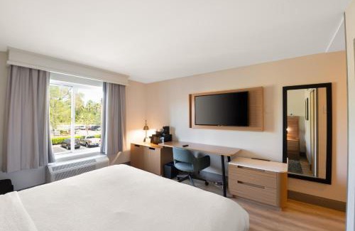 Southpoint Hotel | Fairfield Inn & Suites Jacksonville Butler Boulevard
