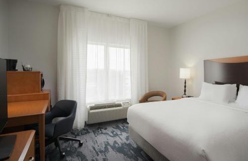 Jeffersontown Hotel | Fairfield Inn & Suites Louisville East