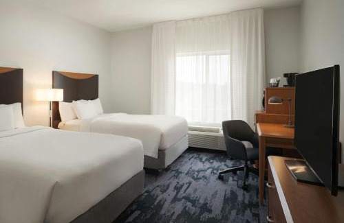 Jeffersontown Hotel | Fairfield Inn & Suites Louisville East