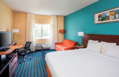 Quincy Hotel | Fairfield Inn & Suites Quincy