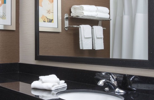 Quincy Hotel | Fairfield Inn & Suites Quincy