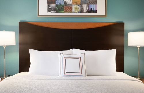 Saginaw Hotel | Fairfield Inn & Suites Saginaw