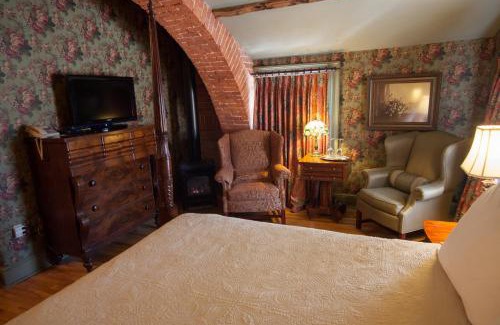 Queens Square Hotel | Fairholm Boutique Inns