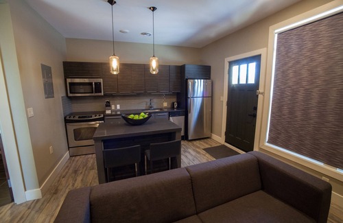 Queens Square Bed & Breakfast | Fairholm Boutique Inns