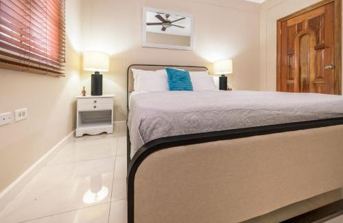 New Kingston Apartment | Fairview Near AC Hotel Kingston - FIWI