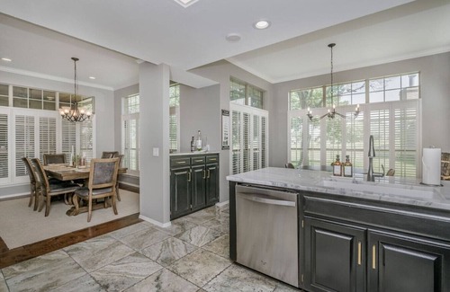 Amarillo House | Fairway Retreat: Luxury Amarillo Vacation Rental on the Golf Course