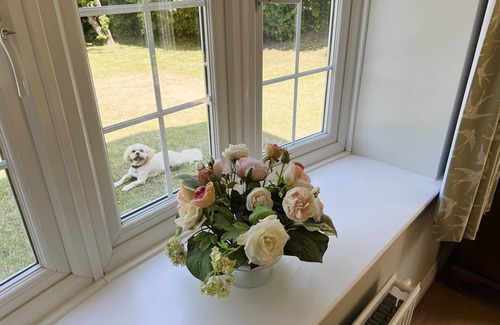 Nettlestone Cottage | Fairy Hill Cottage
