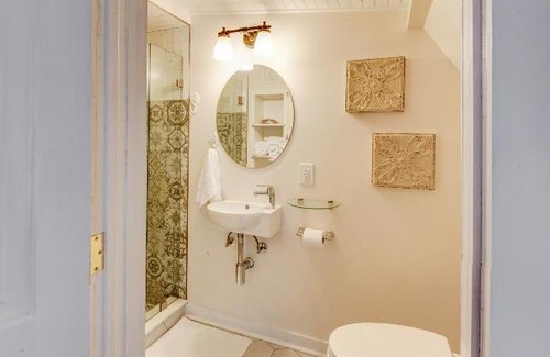 Belmont House | Fairytale Loft Suite 1 bed, 1 bath Luxury Apartment in Downtown Belmont