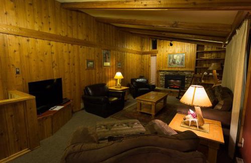 West Yellowstone Hotel | Faithful Street Inn