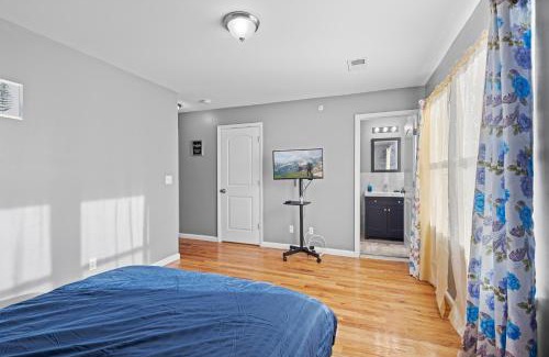 Newark Apartment | FaithInn - 3 Bed 2 Bath Near EWR/Downtown/NYC