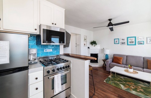 Townsite Condo | 🐬 Fall Asleep to the Waves at Pacific Villas #6