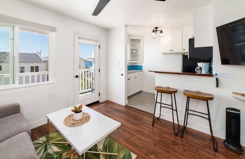 Townsite Condo | 🐬 Fall Asleep to the Waves at Pacific Villas #6
