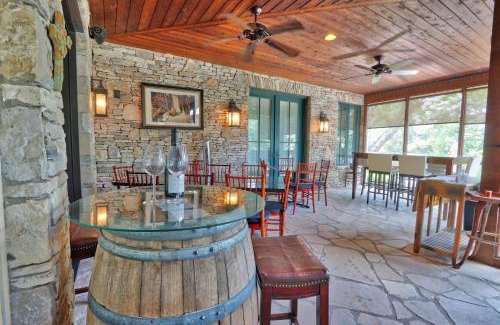 Buda House | Fall Creek Vineyards Chardonnay Room