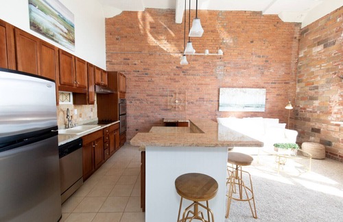 Sandusky Condo | Fall Dates! Bayfront Oasis Getaway for Four!