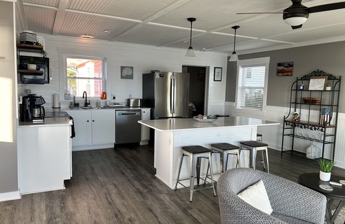 Colington Harbour House | Fall Fishing Hot Spot!Relaxing Soundfront getaway on the Albemarle Sound