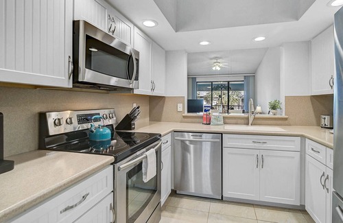 South Bradenton Condo | Fall into Savings: 15% Off Until Nov 30!