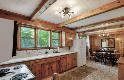 Iron River House | Fall is just around the corner,Hiking and waterfalls.Hunting season soon.
