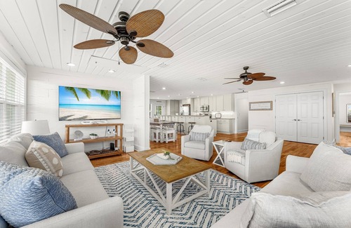 Port St. Joe House | Fall Ocean Escape: Cowboy Pool, Luxury King Suites, Dog Friendly