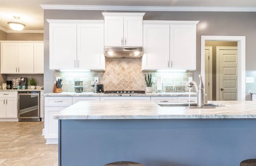 McDonough House | Fall Sale: 15% Off 3+ nights – thru Nov 30!