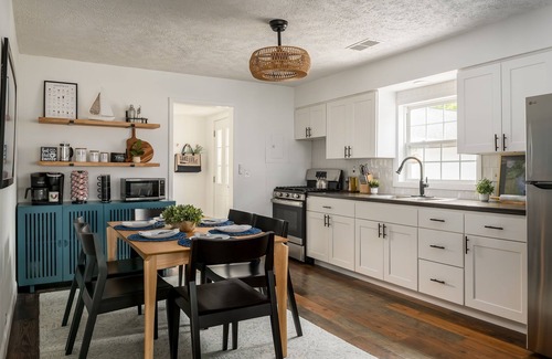 Bass Lake House | FALL SALE! Private Lakefront | Kayaks |Bikes