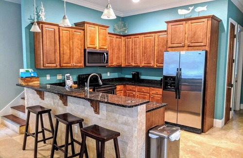Villages of Crystal Beach House | FALL/WINTER SPECIALS! Luna Del Mar - POOL, HOT TUB, GRILL!