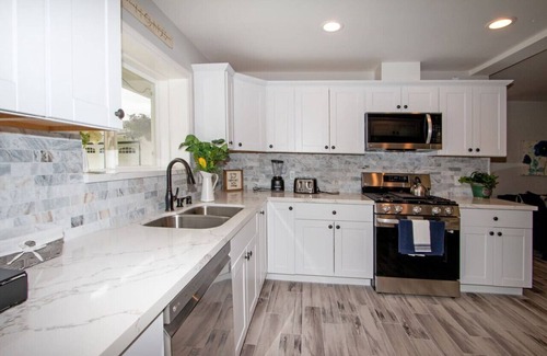 Fallbrook House | Fallbrook's Finest Hideaway Casa - Pool, Game Rm