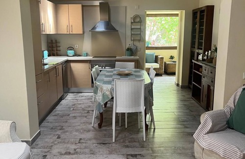 Silves Cottage | Family retreat with private pool, be with your loved ones and create memories.