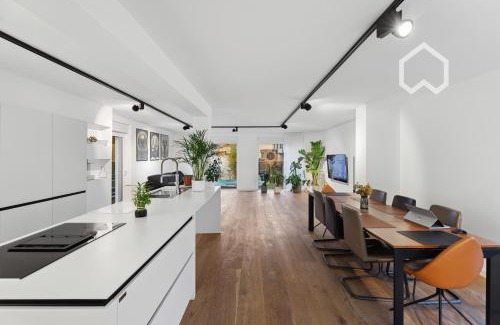 Weststadt Apartment | FamilienParadis Pool Garten Grill Parkplatz Fitness Tischtennis