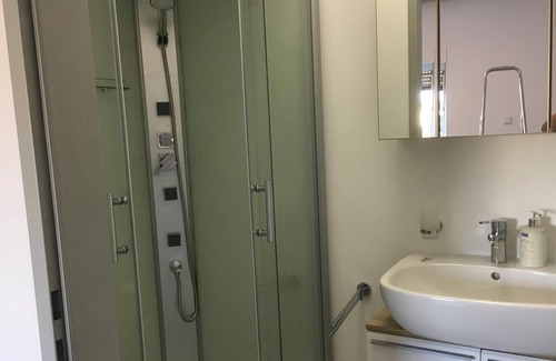 Neusiedl am See Apartment | Familienzimmer, Dusche, WC - Pension Seeblick Latzko