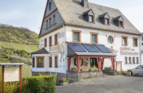 Sankt Goar House | Familienzimmer Kabinett mit Rheinblick - Weinhotel Landsknecht
