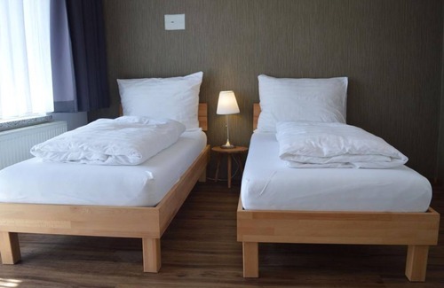 Seeboden Bed & Breakfast | Familienzimmer mit Balkon 2-6 Pers. - B & B Gmeineck