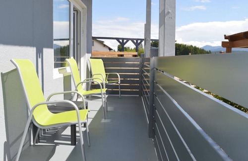 Seeboden Bed & Breakfast | Familienzimmer mit Balkon 2-6 Pers. - B & B Gmeineck