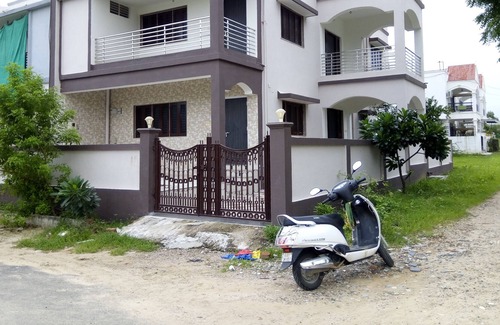 Sanand House | Family-4 BHK House-2 floor-Parking-Garden-2700 sq foot