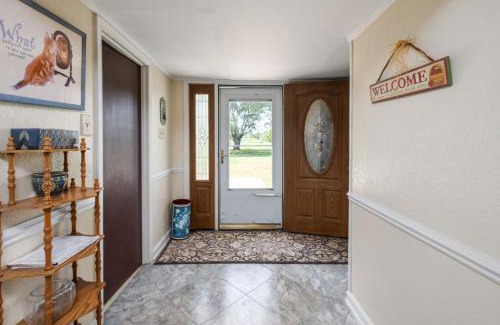 Delmar House | Family 5BR Home – Pets OK Big Yard Grill
